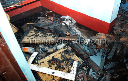Fire gutted house in Yemmekere